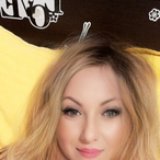 Profil de Angella